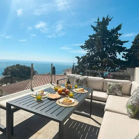 Villatierra. Luxury Villa. Views In *
